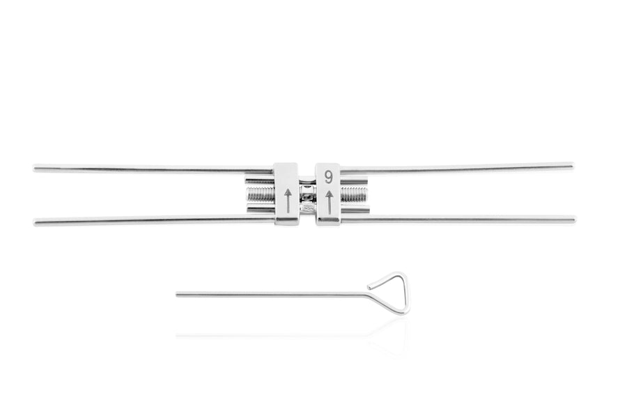 Orthodontic rapid palatal expander (RPE) screw, single unit